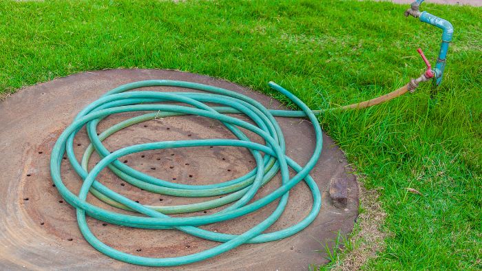  How do you measure a hose spigot?