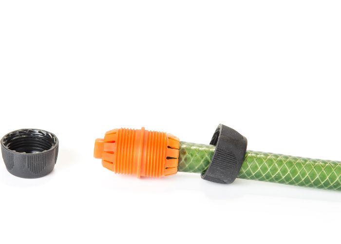  How do you fix a hose connector