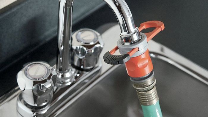  Can you connect a hose pipe to a kitchen tap?