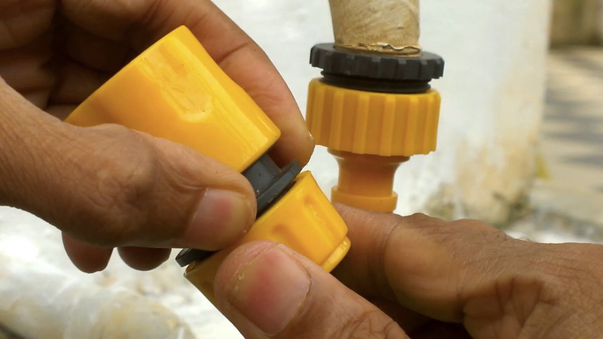 How To Attach Garden Hose Fittings